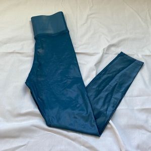 Carbon38 High Rise 7/8 Takara Leggings Size XXS in Aqua